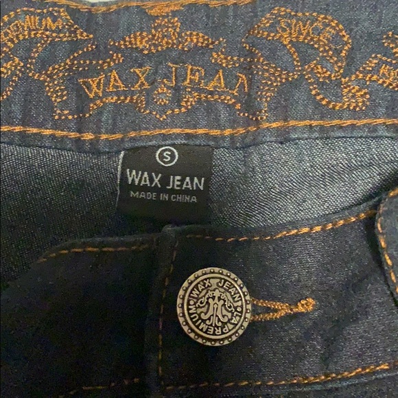 navy blue Jean shorts - Picture 3 of 3